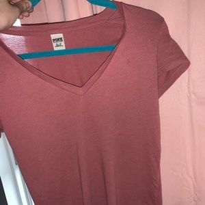 Pink VS t-shirt
